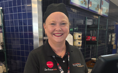 Cafe Chat – Kay Smith
